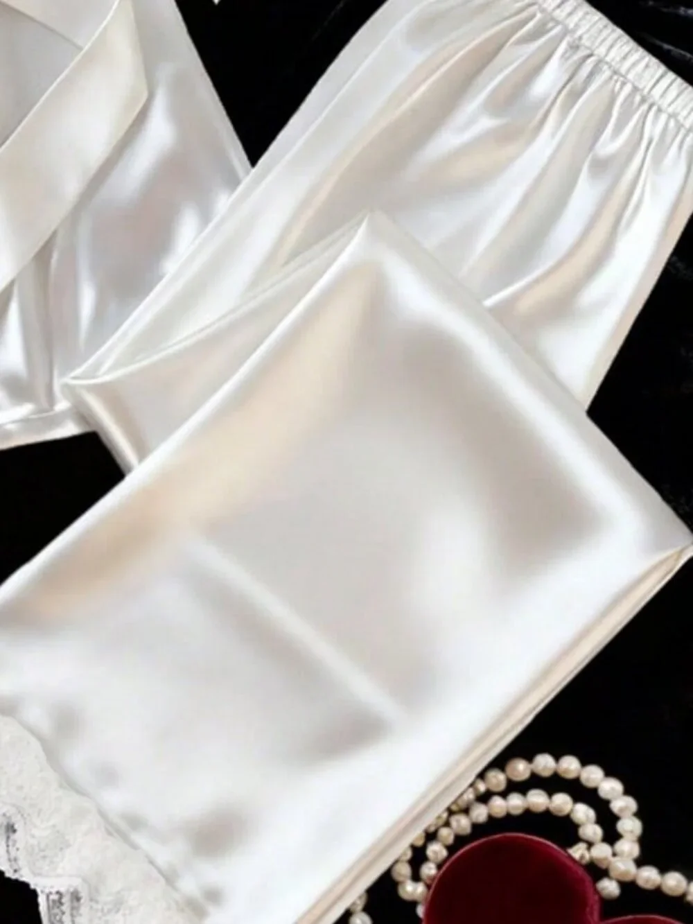 MODA ME COUTURE indulge romantic
